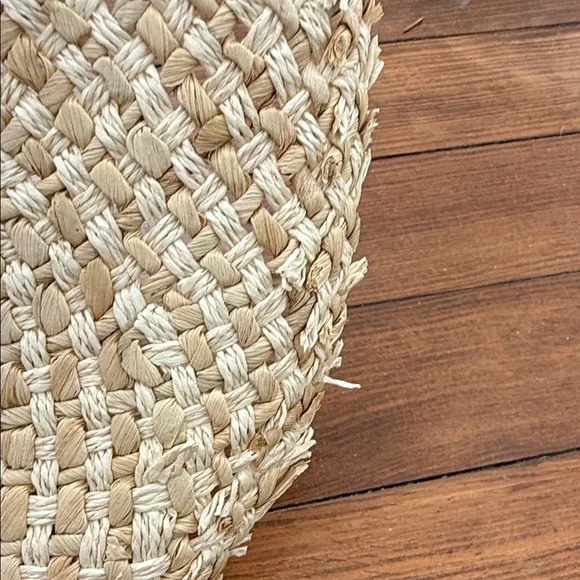 BUNDLE of 2 Straw Sun Hats with Floral Accent and Punta Cana - Picture 9 of 10